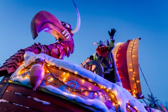 The Gallic Christmas parade parc asterix