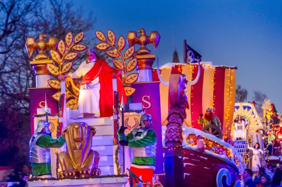 The Gallic Christmas parade parc asterix