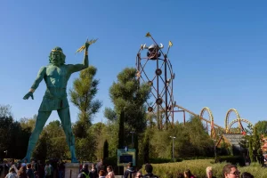 L'Aérolaf : drink a drink with a stunning view parc asterix