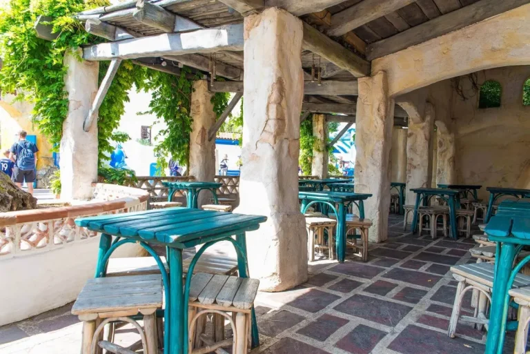 La Taverne de Dionysos : Sandwich shop in ancient Greece parc asterix